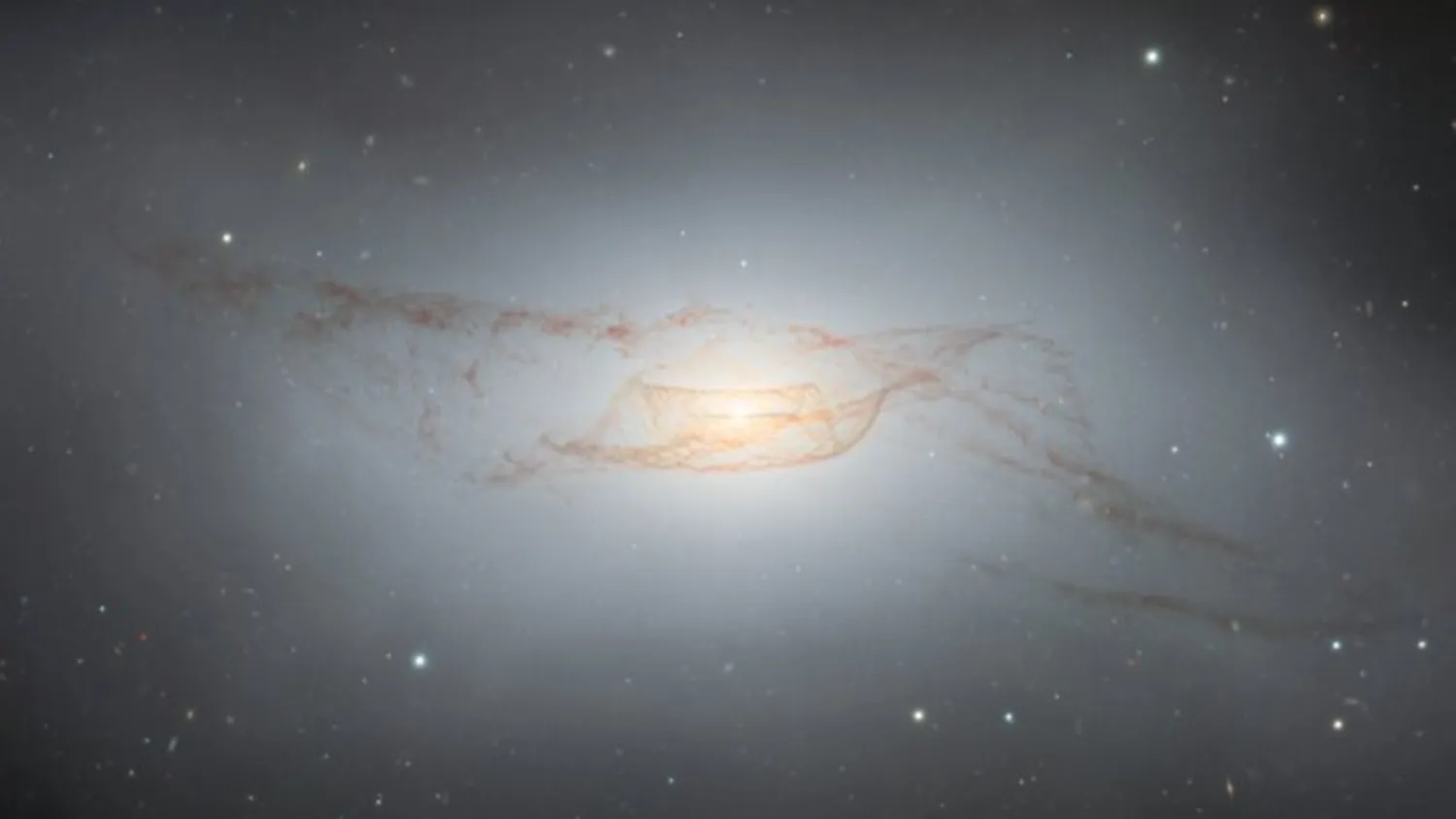Die verdrehte galaktische Scheibe von NGC 4753, gesehen mit dem Gemini South Telescope