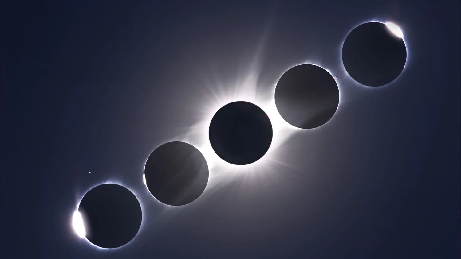 Ein Kompositbild der totalen Sonnenfinsternis vom 21. August 2017, das die Diamantringe des zweiten und dritten Kontakts und die Baily's Beads am Anfang links und am Ende rechts der Totalität zeigt, die ein Kompositbild der Totalität selbst flankieren Die Diamantring- und Baily's Beads-Bilder sind Einzelbilder