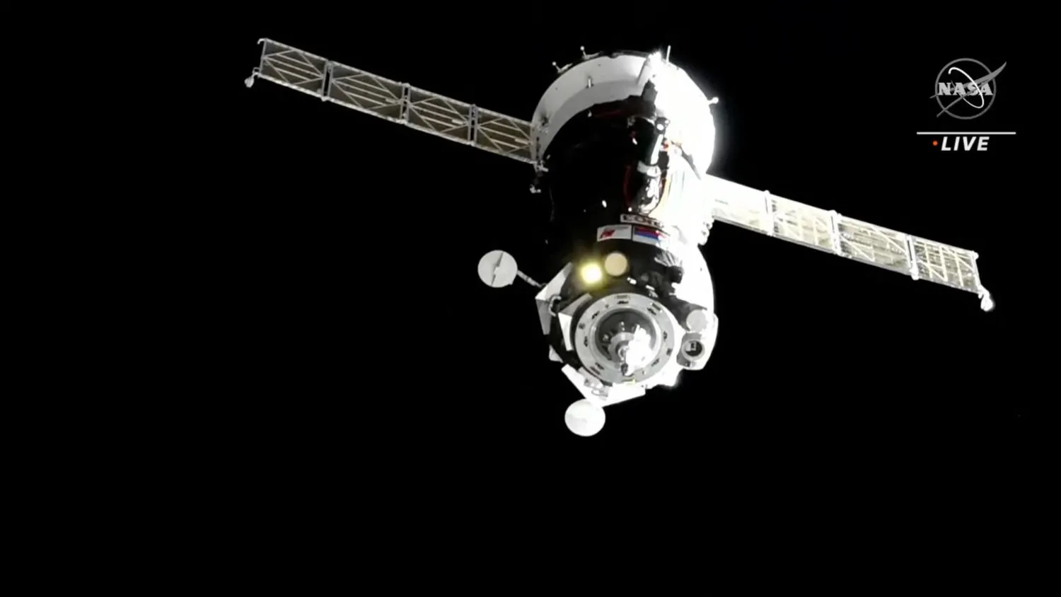 Das russische Raumschiff Sojus MS-24 mit drei Raumfliegern an Bord nähert sich der Internationalen Raumstation am 15. September 2023.