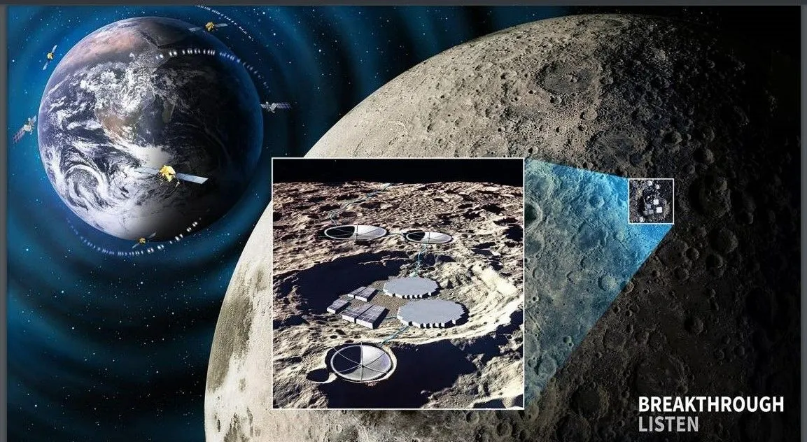 eine große kreisförmige Metallscheibe auf der staubigen, kraterigen Oberfläche des Mondes